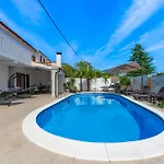Villa Goldie *
