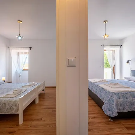 Goldie Villa *